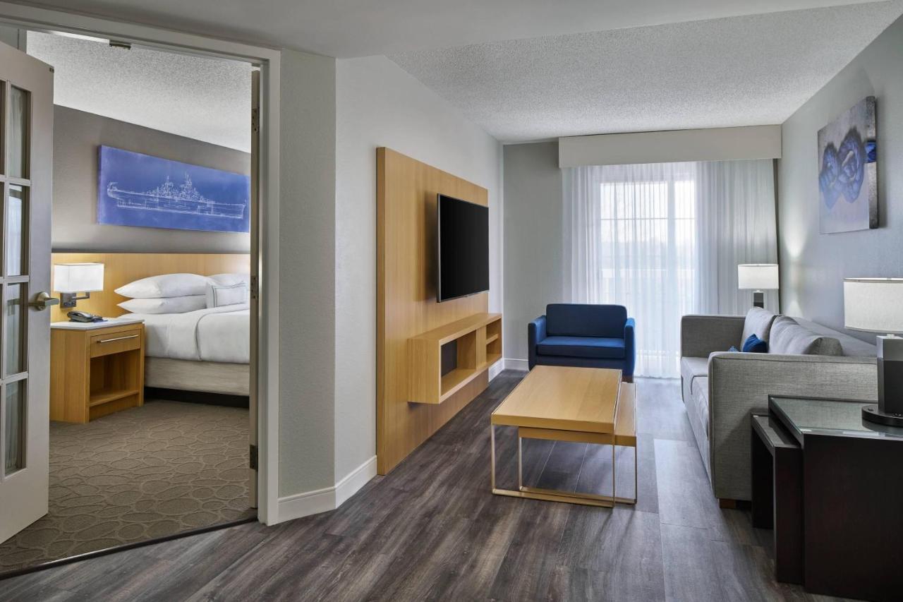 Delta Hotels By Marriott Norfolk Airport Экстерьер фото